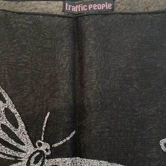 Traffic People Scarf Coverup Cropped Top - Picture 4 of 12